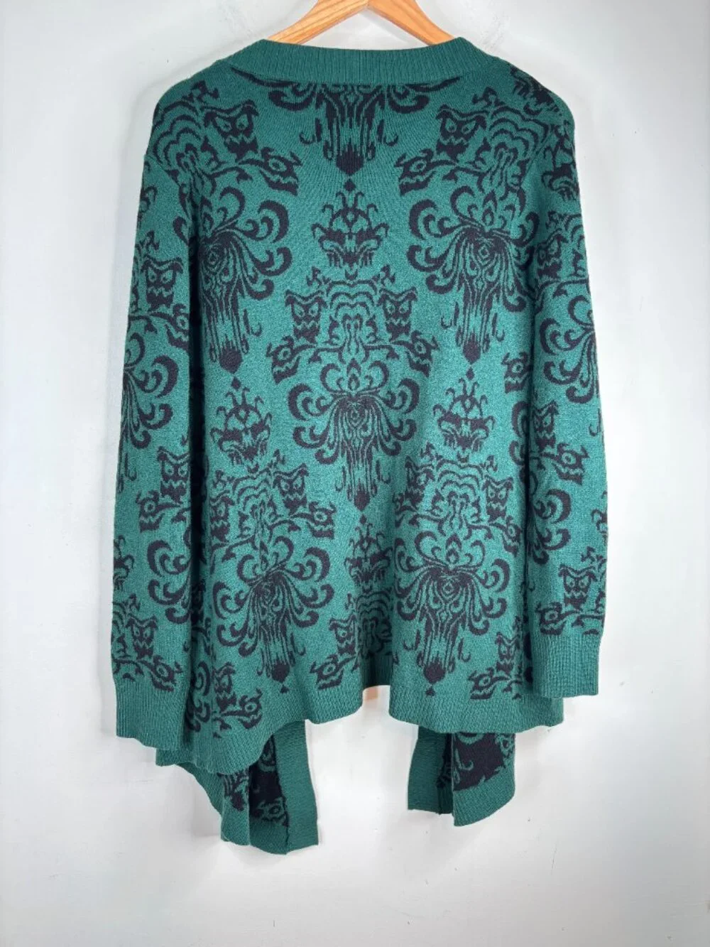 Her Universe Disney Haunted Mansion Wallpaper Cardigan L Green Witchy Spooky